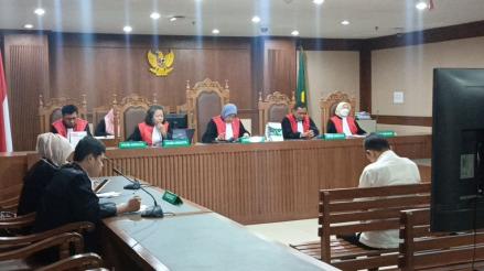 Acset Indonusa (ACST) Divonis Pidana Denda Rp350 Juta Terkait Kasus Korupsi Tol MBZ. (Foto: Nur Khabibi/iNews Media Group)