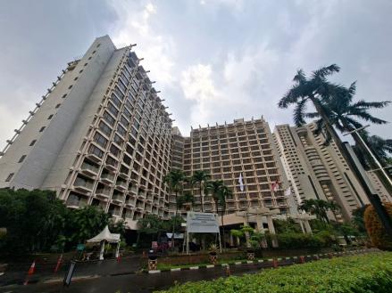 Lahan Hotel Sultan Bakal Dieksekusi Besok, Sejumlah Akses ke GBK Ditutup. (Foto: Isra Triansyah/iNews Media Group)