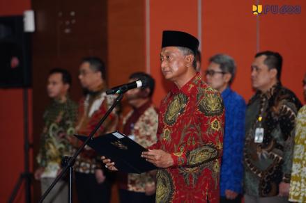 Menteri PU Copot Kepala BPJT hingga Biro Hukum, Lantik ASN Kejagung dan Akademisi. (Foto: iNews Media Group)