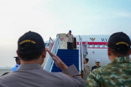 Prabowo Bertolak ke Gorontalo, Hadiri Puncak PENAS Petani dan Nelayan XVII (FOTO:Dok BPMI Setpres)