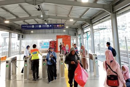 Seminggu Beroperasi, Pengguna Commuter Line di Stasiun JIS Melonjak 300 Persen pada Akhir Pekan (FOTO:Dok Ist)