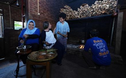 Dapur Tara adalah pintu masuk bagi mereka yang ingin menikmati kuliner khas dan sekaligus budaya Flores, NTT. (Foto: Ist)
