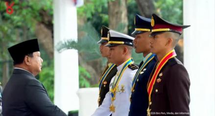 Prabowo Lantik 1.177 Perwira TNI-Polri: Awal Sebuah Pengabdian ke Negara (FOTO:Dok BPMI Setpres)