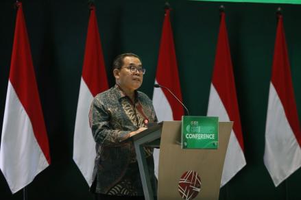 Perkuat Intergrasi ESG, OJK Susun Roadmap Pasar Modal Berkelanjutan 2026-2030. (Foto: iNews Media Group)