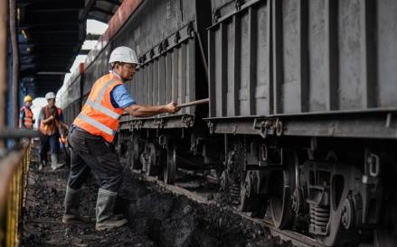 PT Bukit Asam (Persero) Tbk (PTBA) mencatatkan kinerja operasional yang positif sepanjang Semester I-2026 dengan penjualan 21,1 juta ton batu bara. (Foto: Ist)