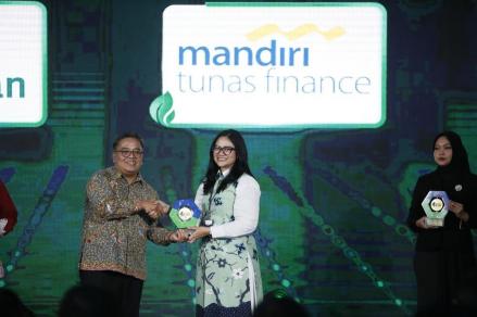 Mandiri Tunas Finance Torehkan Prestasi di Anugerah ESG 2026 atas Inovasi Pembiayaan Hijau. Foto: dok. MTF.