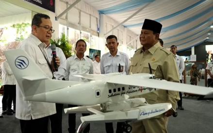 Prabowo Cek Pesawat Tanpa Awak-Teknologi Giant Sea Wall Karya BRIN