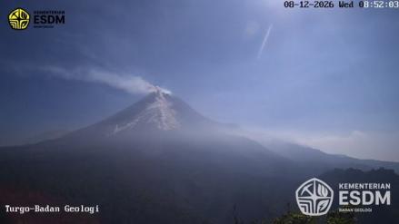 Luncurkan Awan Panas Sejauh 1,8 Kilometer, Gunung Merapi Status Siaga (FOTO:Dok Ist)
