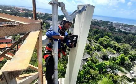 PT XLSMART Telecom Sejahtera Tbk (XLSMART) mencatat perbaikan kinerja pada semester I-2026 dengan memangkas kerugian bersih menjadi Rp994 miliar. (Foto: Ist)