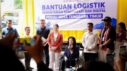 Komdigi Kirim 15 Ton Bantuan Logistik dan 20 Perangkat Starlink untuk Korban Gempa NTT. (Foto Istimewa)