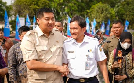 Pemerintah membangun rusun di Stasiun Manggarai, Jakarta, untuk menyediakan hunian bagi masyarakat berpenghasilan rendah (MBR) di pusat kota. (Foto: Dok. PKP)