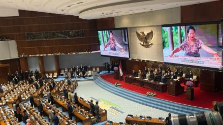 Puan: DPR RI Telah Selesaikan 16 RUU Sepanjang Tahun Sidang 2025-2026