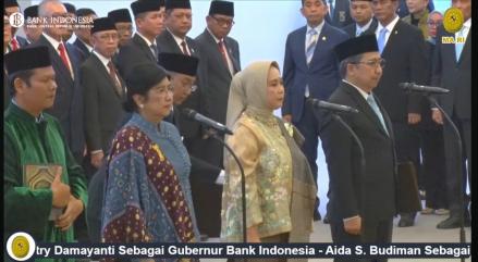Sah! Destry Damayanti Resmi Dilantik Sebagai Gubernur BI. Foto: Bank Indonesia.