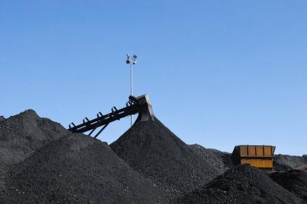 Peluang Sektor Emas, Batu Bara hingga Logam, Intip Daftar Saham Pilihan. (Foto: Getty Images)