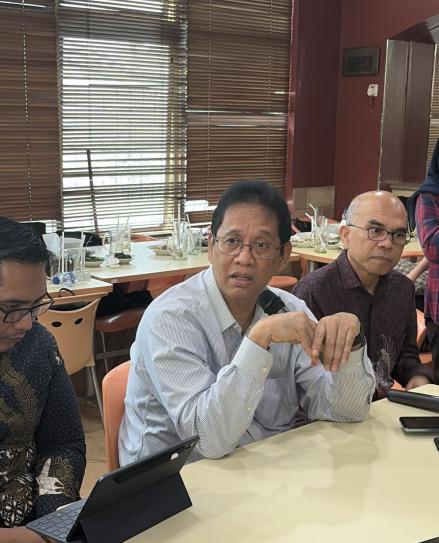 Setahun Jadi Menkeu, Purbaya: Berat Badan Turun dan Upaya Lepas dari Kutukan Lima Persen. (Foto: Anggie Ariesta/iNews Media Group)