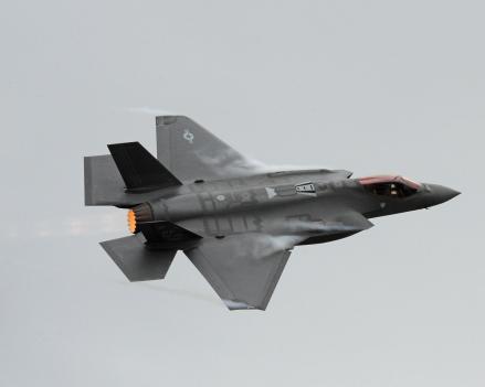 Timteng Membara, AS Setuju Jual 48 Jet Tempur F-35 Senilai Rp430 Triliun ke Arab Saudi. (Foto:X/@deptofwar)