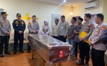 Tiba di Bandara Soetta, Jenazah Surakman ABK Kapal Arupadhatu Langsung Dibawa ke Pandeglang