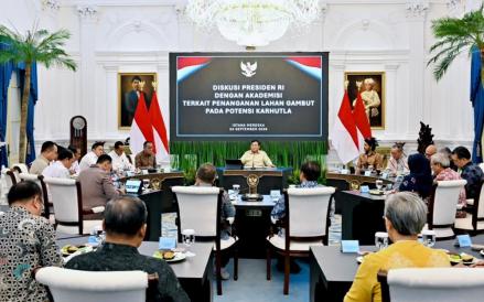 Undang dan Minta Masukan Soal Mitigasi Karhutla, Prabowo: Saya Paling Hormat sama Pakar