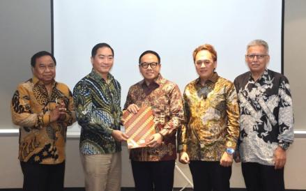 Direktur Utama KRAS, Willgo Zainar resmi ditunjuk sebagai Chairman  Indonesian Iron & Steel Industry Association (IISIA) periode 2026-2030. (Foto: Ist)