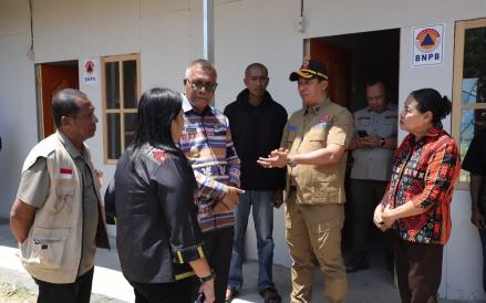 Kepala BNPB Pastikan Percepatan Realisasi Bantuan  Huntara dan Huntap Pascabencana  NTT