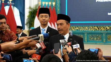 Prabowo Lantik Syahganda Nainggolan Jadi Kepala Bakom, Gantikan Qodari. (Foto: Dok. Youtube Sekretariat Presiden)