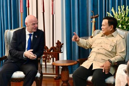 Terima Presiden FIFA, Prabowo Sebut Sepak Bola Bangun Prestasi dan Karakter Bangsa. (Foto: Sekretariat Presiden)