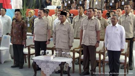 Prabowo Tiba di Kejagung, Siap Saksikan Penyerahan Uang Rp13,2 Triliun dari Satgas PKH. (Foto Tangkapan Layar YT Setpres)