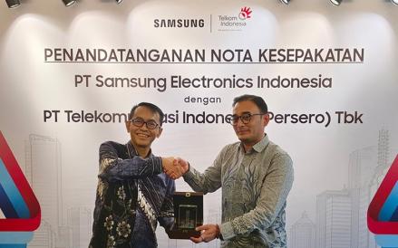 PT Samsung Electronics Indonesia dan PT Telkom Indonesia (Persero) Tbk (TLKM) menjajaki pengembangan solusi digital bagi pelanggan bisnis. (Foto: Ist)