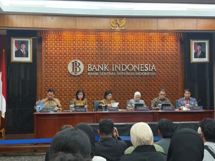 BI Rate Tetap di Level 5,75 Persen, Bunga Deposit Naik Jadi 5 Persen (Foto: iNews Media Group)