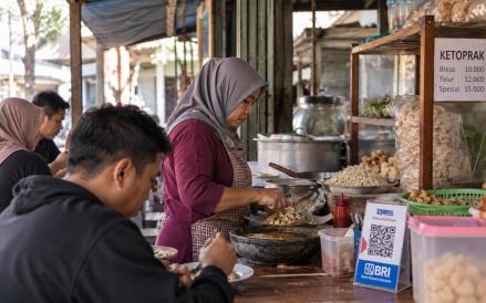 KUR BRI Buka Jalan Rezeki Lintas Generasi melalui Sepiring Ketoprak