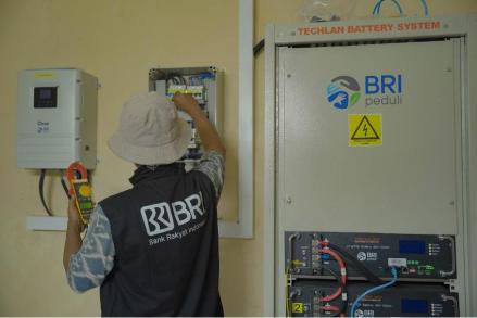 BRI Peduli Perluas Akses Energi Surya bagi Ribuan Keluarga. (Foto: Doc BRI)