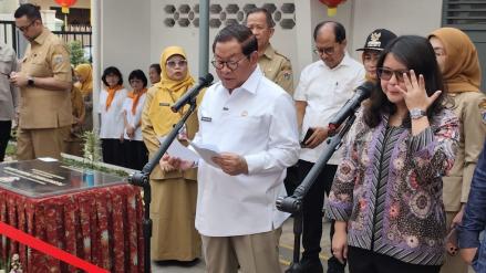 Pramono Resmikan Puskesmas Taman Sari, Layanan Lengkap, Ada Gym untuk Lansia. (Foto: MNC Media)