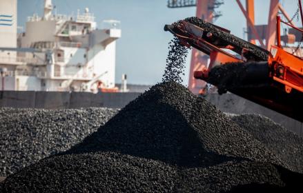 Emiten Batu Bara Tawarkan Dividend Yield 9 Persen, Dua Saham Ini Disorot. (Foto: iStock)