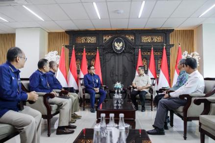 Bertemu BPKH, Sugiono Minta Optimalisasi Tata Kelola dan Pengelolaan Keuangan Haji. (Foto: iNews Media Group)