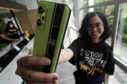 Pengiriman Smartphone Global Anjlok di Q4 2022, Ini Penyebabnya