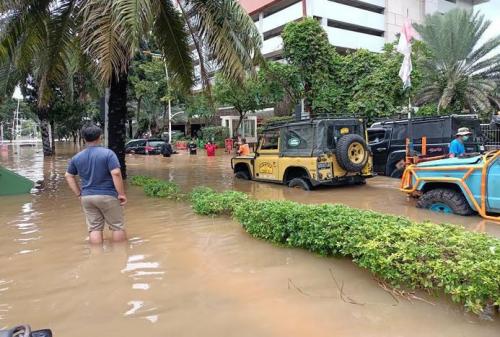 14 Titik Di Kota Tangerang Terendam Banjir Akibat Hujan Deras