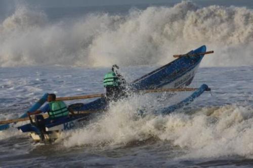 Ada Bibit Siklon Tropis 91S, BMKG Minta Stop Sementara Aktivitas Laut Mulai Jumat Pagi