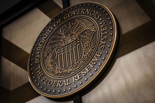 Deputi Gubernur The Fed Sebut Sinyal Pemangkasan Suku Bunga di Tengah Ketidakpastian Tarif AS
