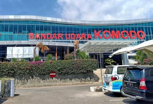 Bandara Internasional Komodo Labuan Bajo Ditutup karena Erupsi Gunung Lewotobi Laki-Laki