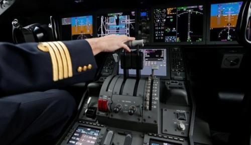 Syarat Jadi Pilot Terbaru 2022, Tertarik Mencoba?