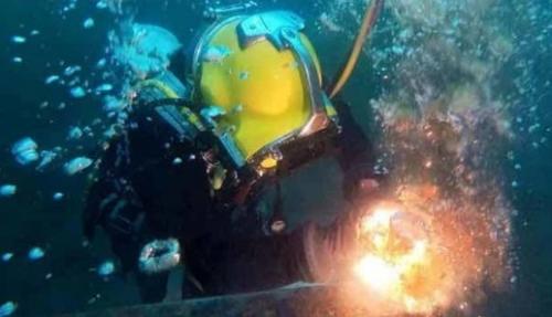 Gaji Tukang Las Bawah Laut Bisa Miliaran Setahun, Risiko Kerjanya Ngeri