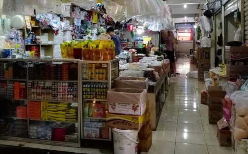 Harga Pangan Hari Ini Rabu 15 Oktober 2025, Daging dan Minyak Goreng Melonjak