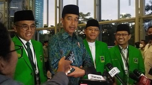 Dua Menterinya Jadi Pimpinan PSSI, Jokowi: Yang Penting Bisa Atur Waktu