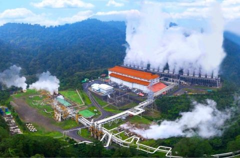 Entitas Usaha BREN Disuntik Pinjaman Jumbo Rp2,34 Triliun dari SMBC dan DBS Bank