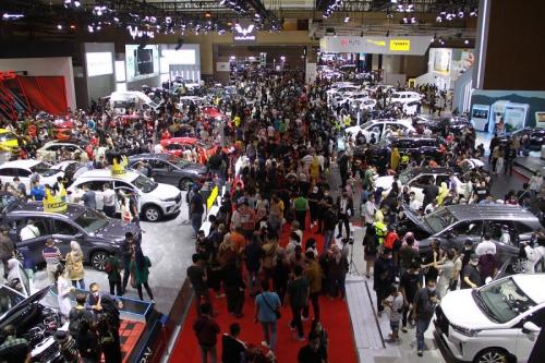 IIMS 2025 Masih Berlangsung di JIExpo Kemayoran, Harga Tiket Mulai Rp50 Ribuan