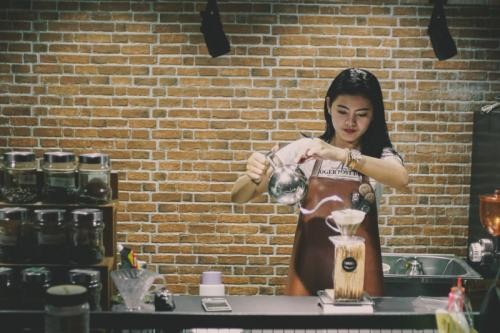 Intip Kisaran Gaji Barista Part Time