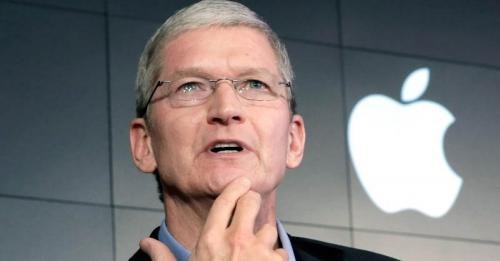Tim Cook Proyeksi Apple Tanggung Biaya USD900 Juta di Q3-2025 Imbas Tarif Trump