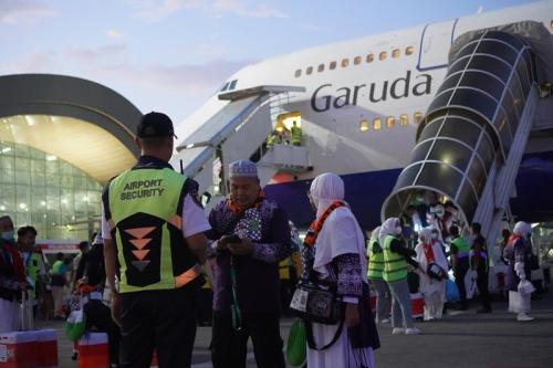 Sebanyak 44 Jamaah Haji Khusus Tiba di Bandara Taif