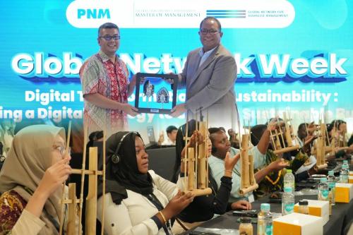 Kedatangan Mahasiswa Lintas Negara, PNM Bahas Social Re-Engineering dan Transformasi Digital