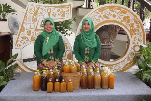 Kisah Sukses Pengusaha Jamu, dari Gendong Bakul hingga Buka Kios di Kemenkes